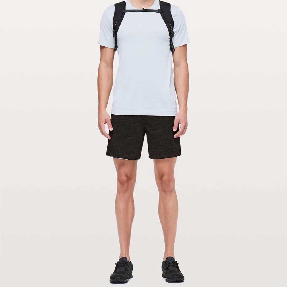 Lululemon Surge 6” Shorts Size Large